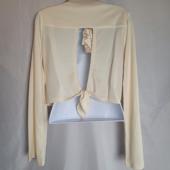 NWT Band Of The Free Cream Ribbed Long Sleeve Tie Back Blouse Women's Size M - Picture 5 of 12